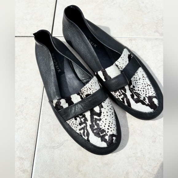 Newbark white and black loafers calf hair leather size 7 - Picture 7 of 7